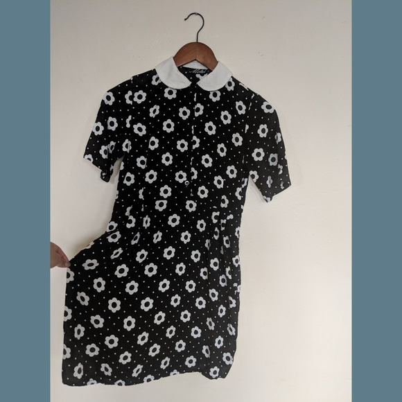 Daisy Print Dress with Peter Pan Collar - Picture 4 of 4